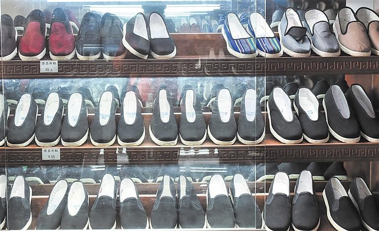 郫都区唐昌布鞋，至今已有700多年历史